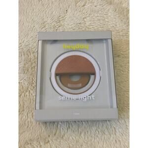 heyday Cell Phone Selfie Light-Tan Crocodile